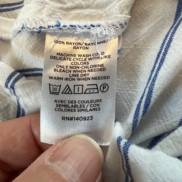 LOFT Blue and White Casual Button Down Shirt - Picture 10 of 11